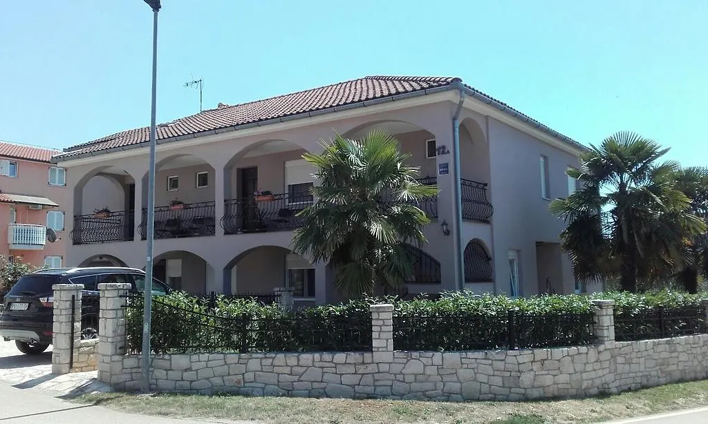 Apartments Emi Novigrad Новиград 0*,  Хорватия